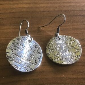 Tiffany & Co 925 Fifth Ave New York 10022 Wavy Notes Tag Earrings.